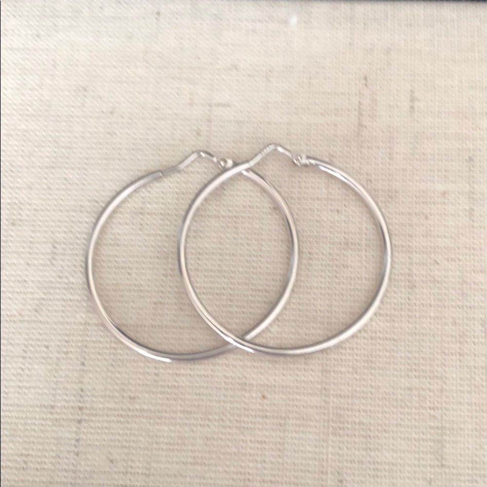 14K White Gold hoop earrings
